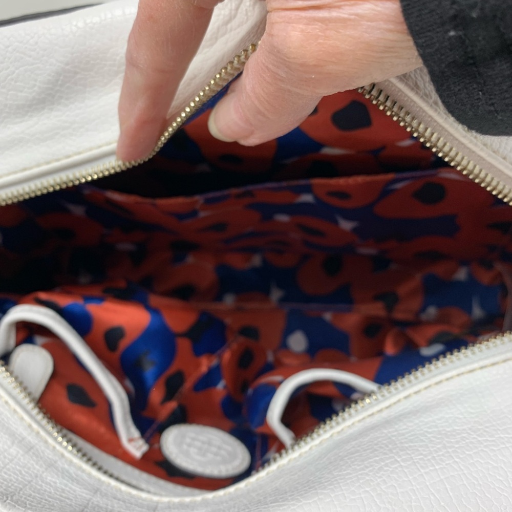 White Leather Handbag - Picture 6 of 11